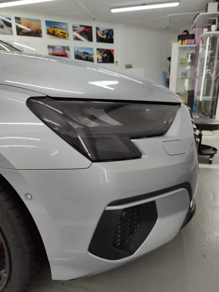 Audi - toning av fönster och strålkastare
