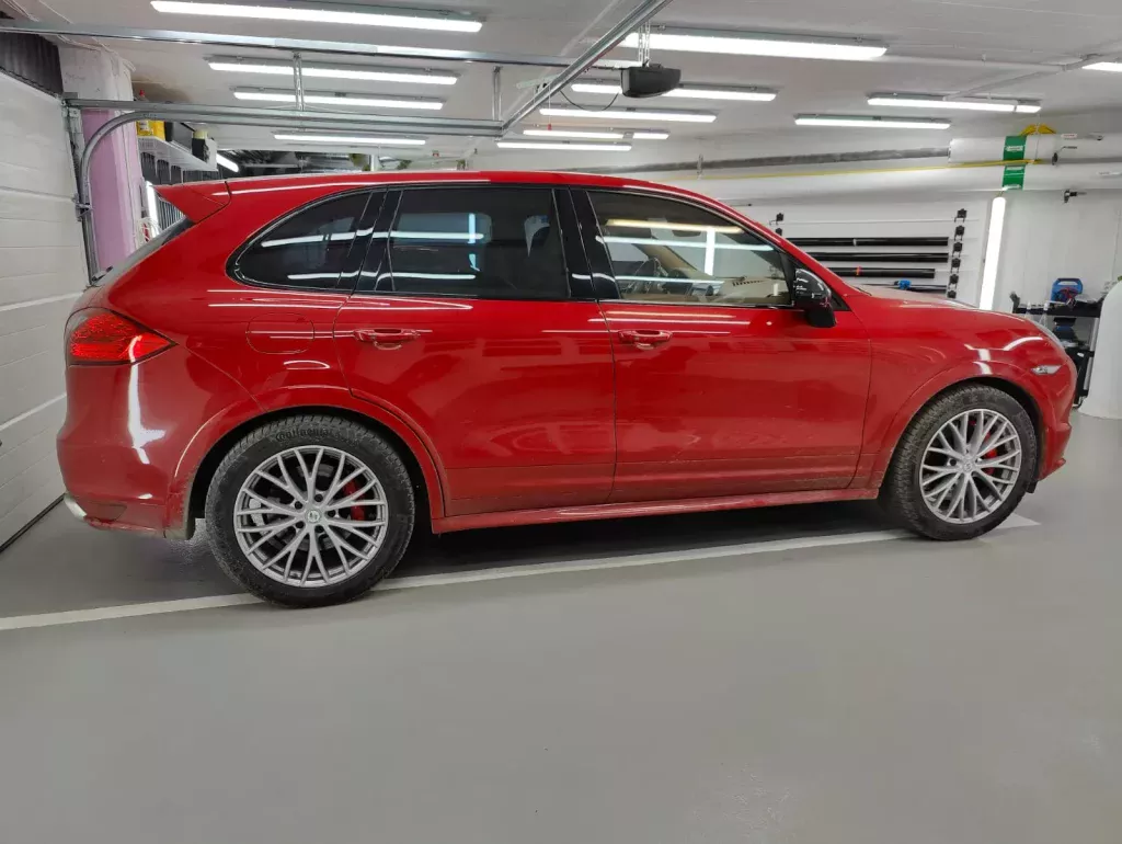 TONING AV RUTOR MED SOLFILM – PORSCHE